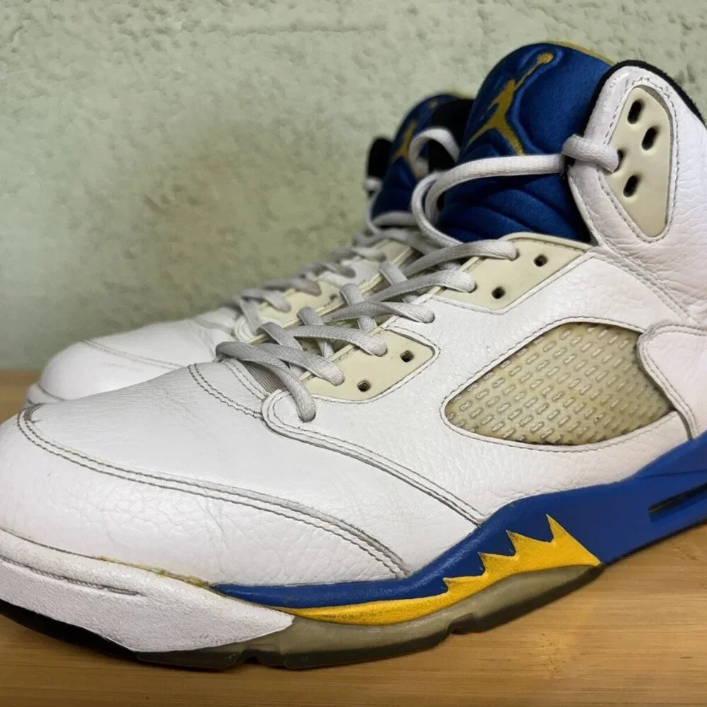 Size‎ 11.5 - Jordan 5 Retro Laney 2013 136027-199